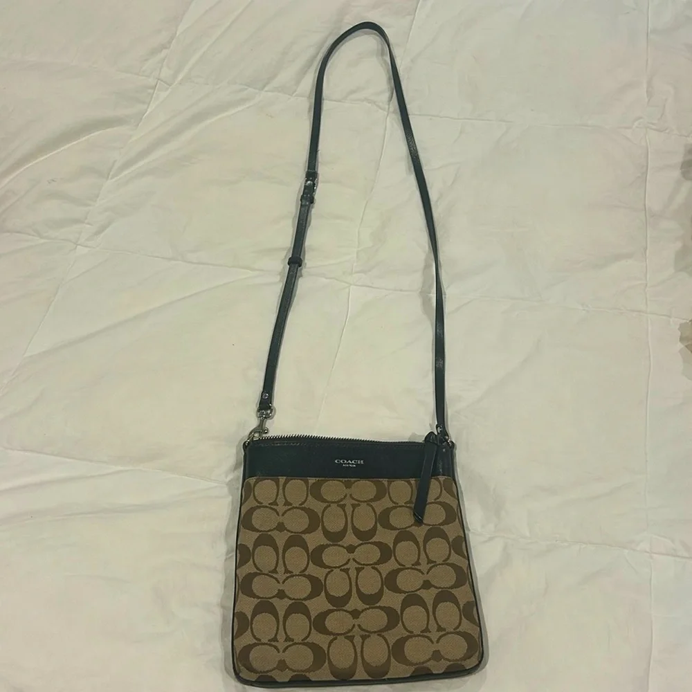 Coach crossbody purse - Picture 1 of 4